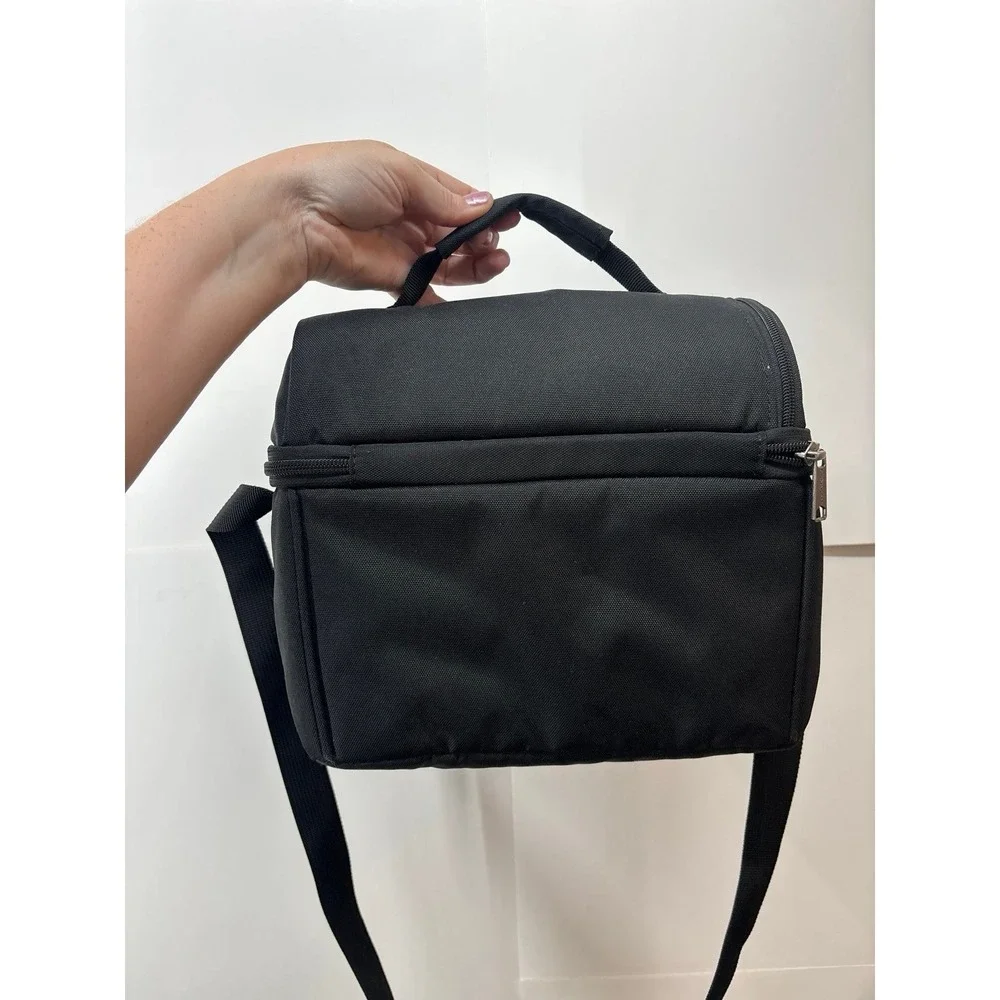 Carhartt black lunchbox (9x10) insulated with Strap